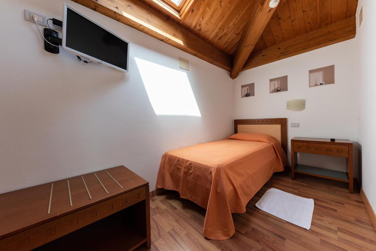 Hotel Escorial 체르비아 외부 사진