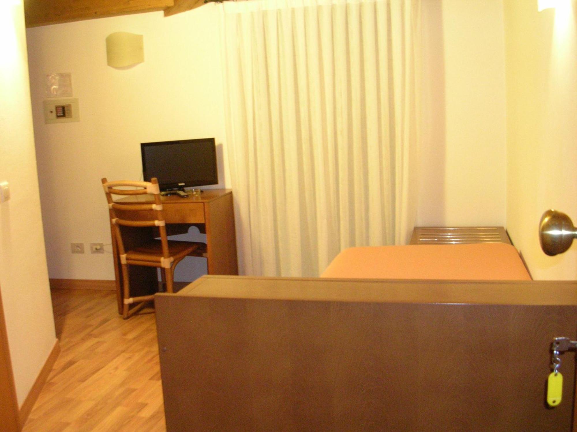 Hotel Escorial 체르비아 외부 사진