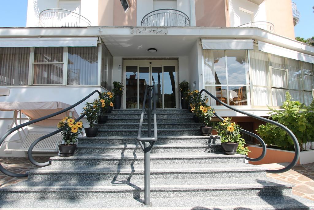 Hotel Escorial 체르비아 외부 사진