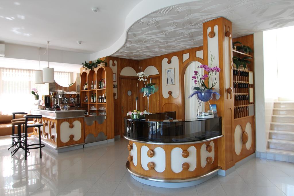 Hotel Escorial 체르비아 외부 사진