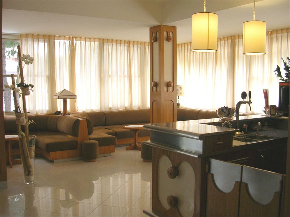 Hotel Escorial 체르비아 외부 사진