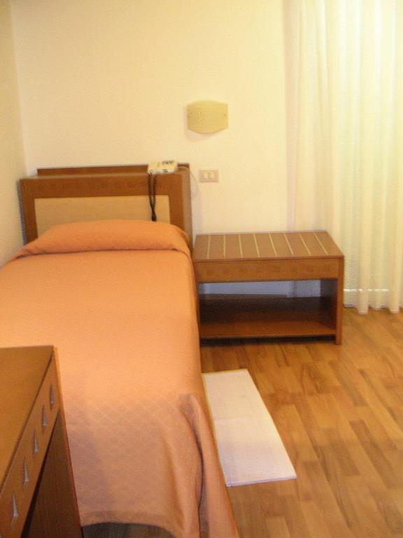 Hotel Escorial 체르비아 객실 사진