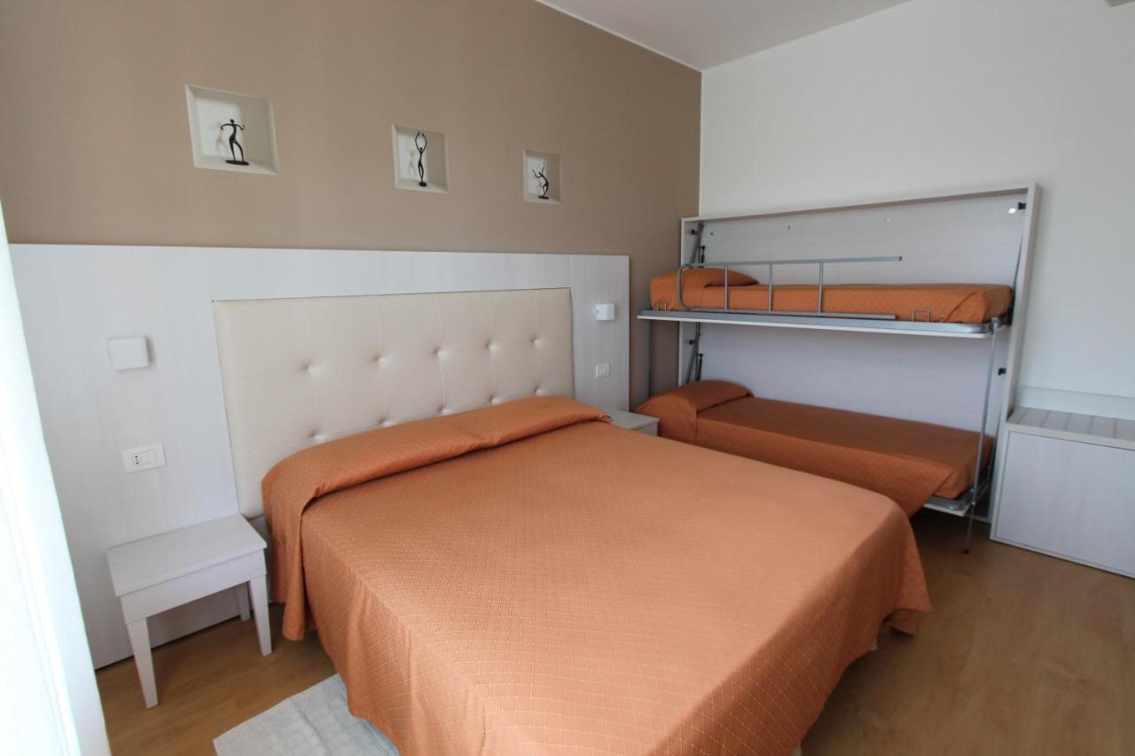 Hotel Escorial 체르비아 외부 사진